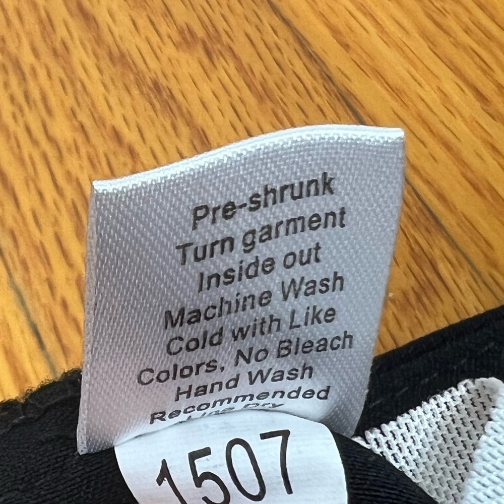 Lulu B Black Capri w/ Rhinestone Detail - Picture 10 of 10